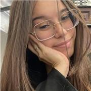 Insegnante di Lettere, Inglese, storia, matematica. Disponibile per bambini e ragazzi